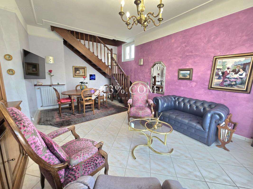 Maison à GUILHERAND-GRANGES