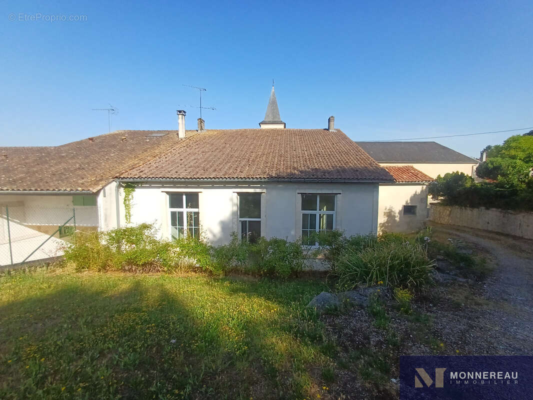 Maison de bourg a rehabiliter - photo 3