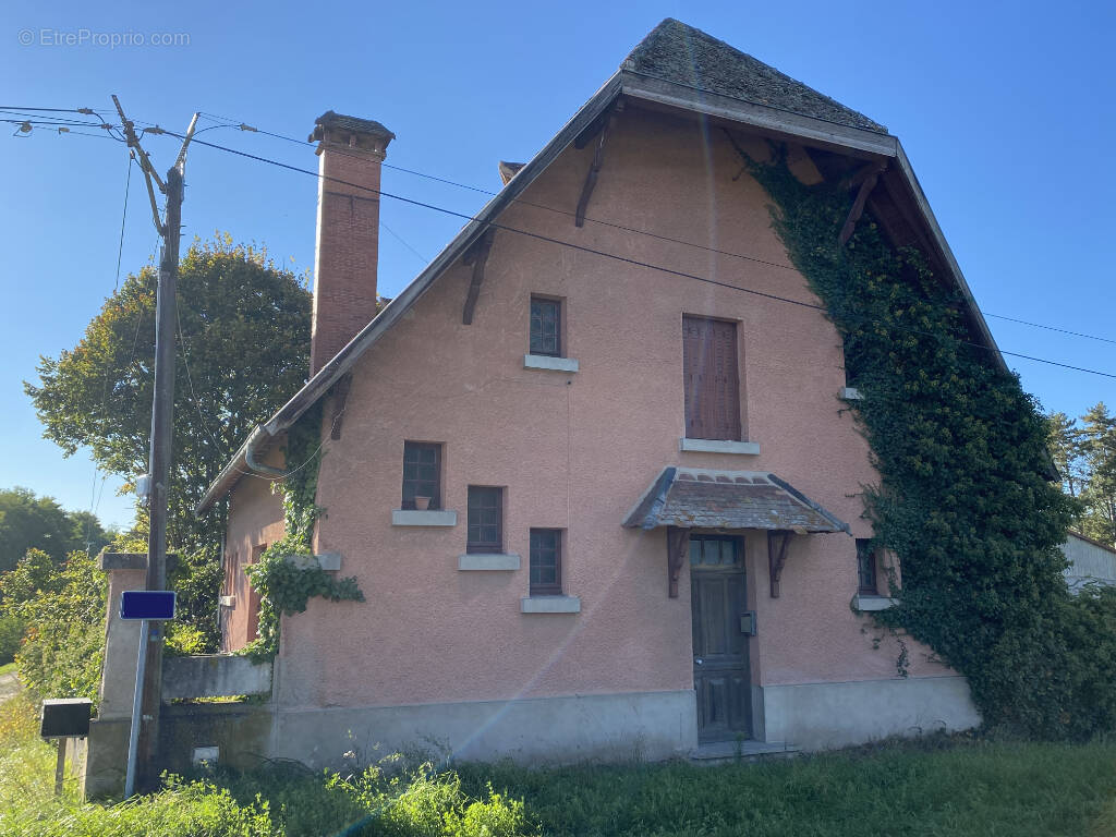 Maison à CHARENTON-DU-CHER