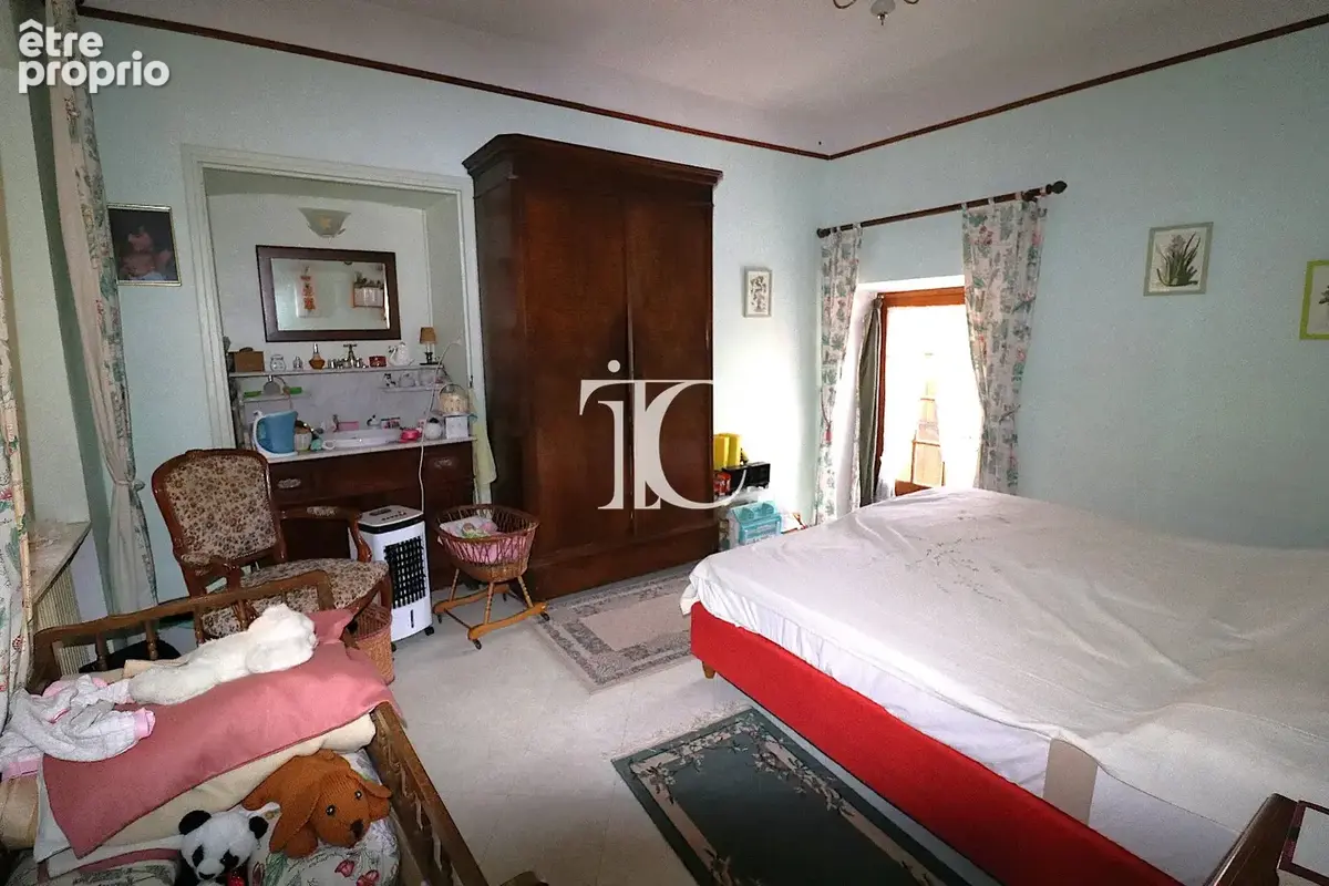 Bel envirronnement pour ce mas 2 appartements 4248 m² de terrain avec accès rivière - photo 12