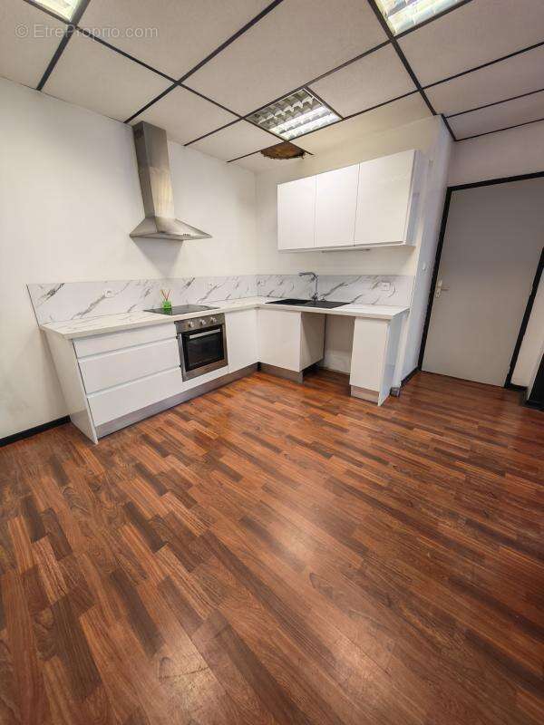 Appartement T4 avec garage - photo 3