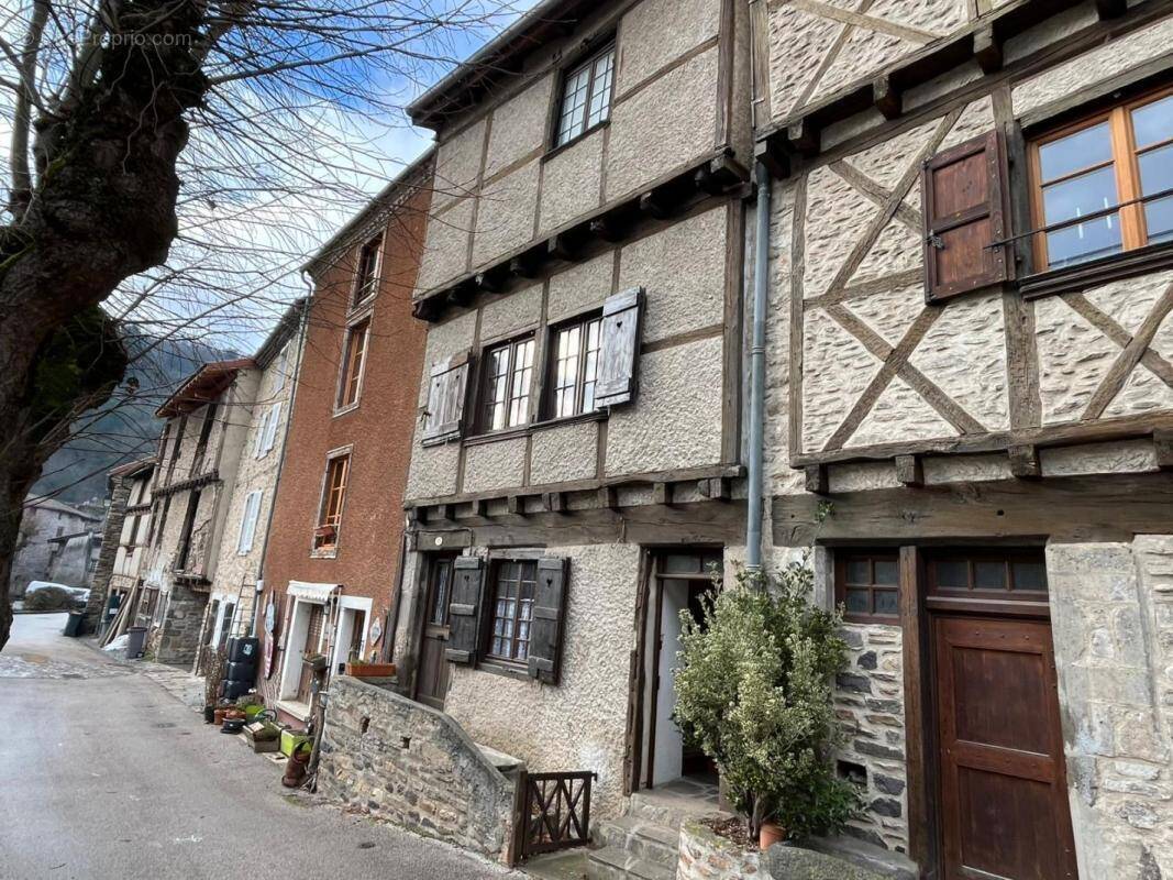 Maison à BLESLE