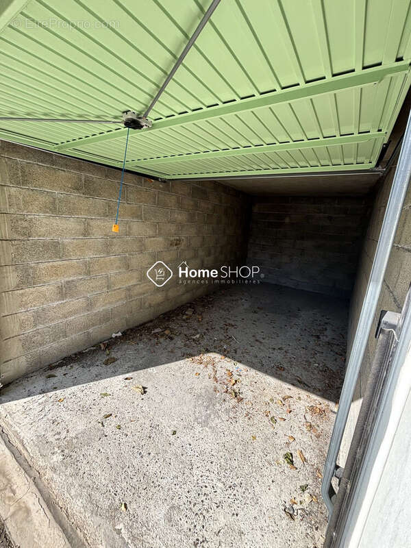 Parking à MARSEILLE-15E