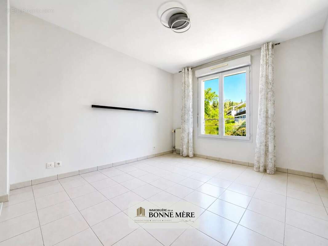 Appartement à MARSEILLE-14E