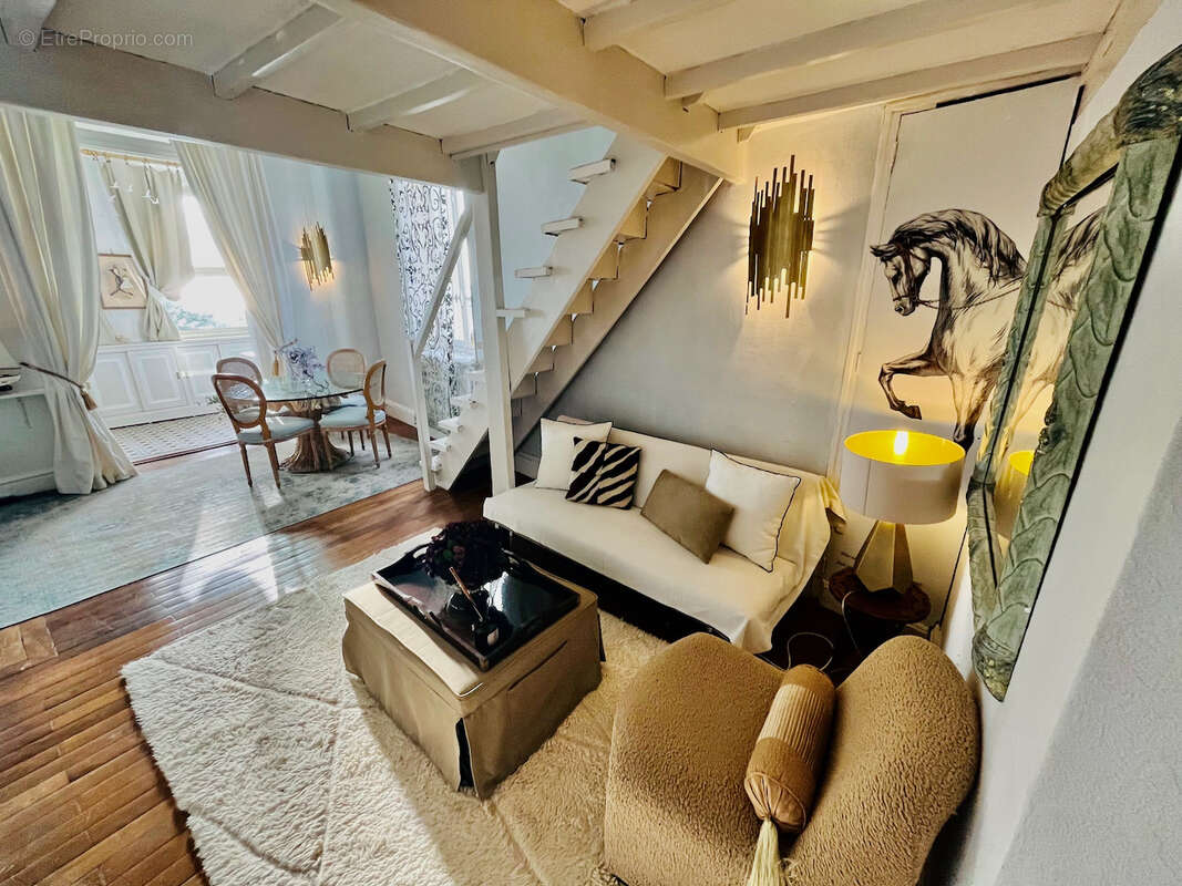 Appartement à BEAULIEU-SUR-MER