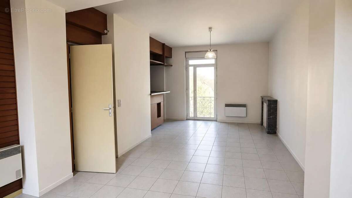 Grande maison de ville à rénover - photo 5
