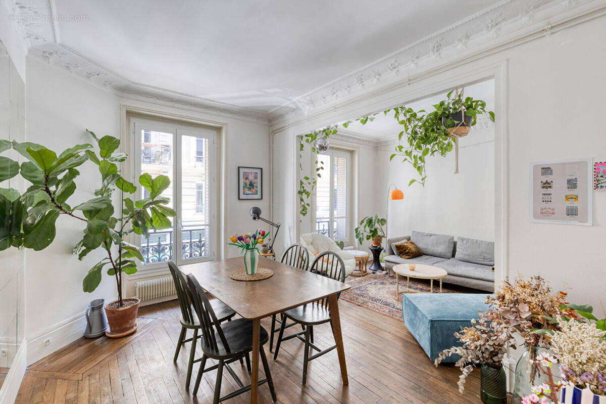 Appartement à PARIS-18E