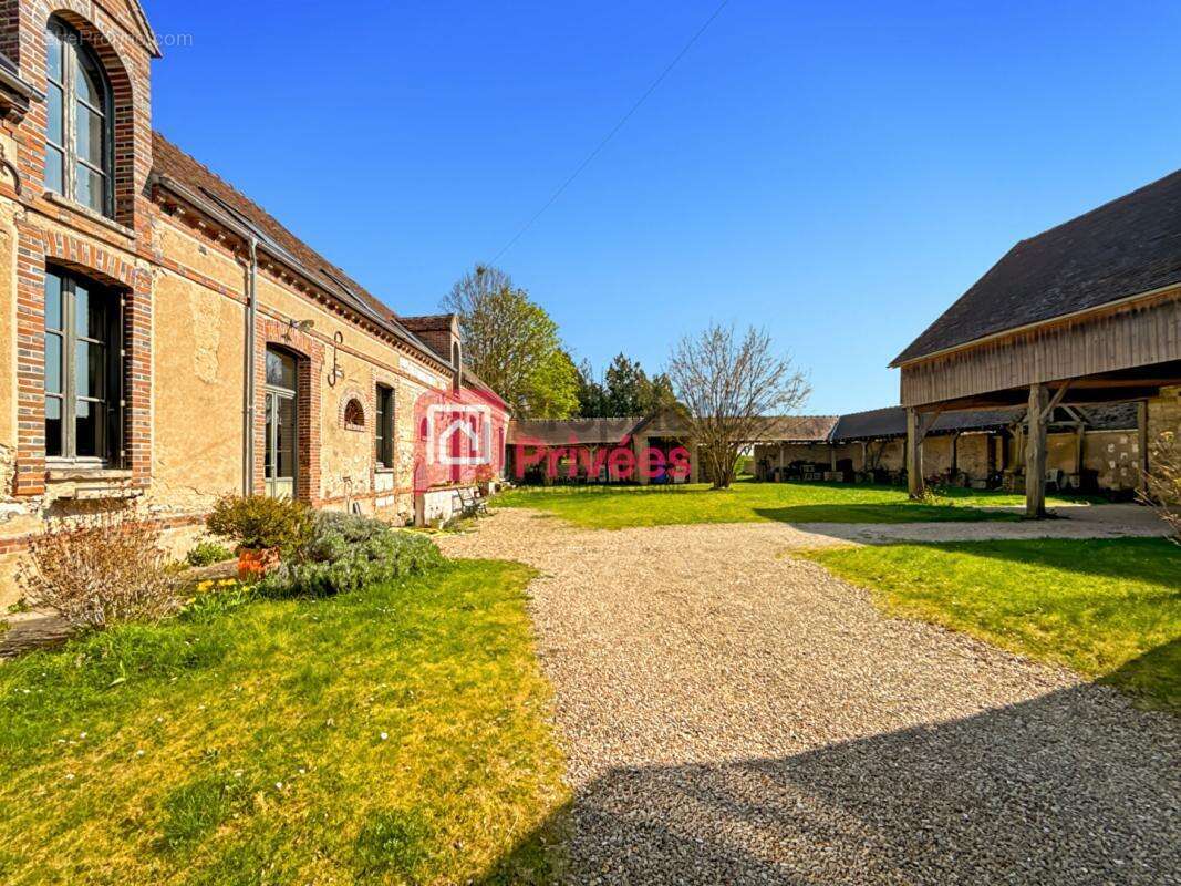 Maison à SERGINES
