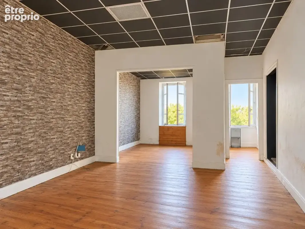 Ancienne discothèque à réinventer – Grande salle de 255 m², appartement et jardin à Varennes-sur-Allier - photo 10