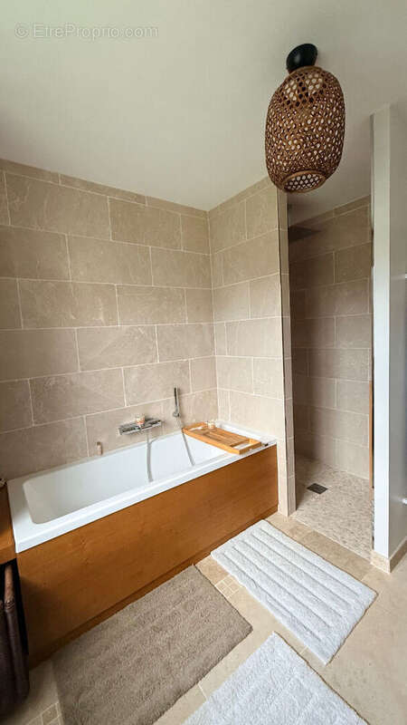 Maison à SAINT-JACQUES-SUR-DARNETAL