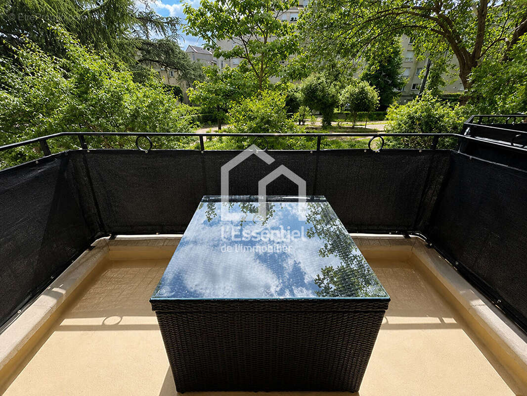 Appartement à VERNEUIL-SUR-SEINE