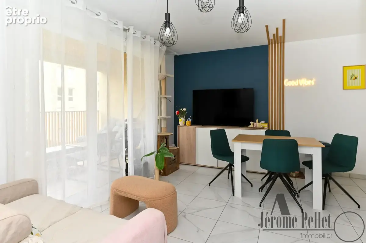Appartement T2 avec terrasse et garage - Les Hauts de Bon Accueil, Vienne - photo 5