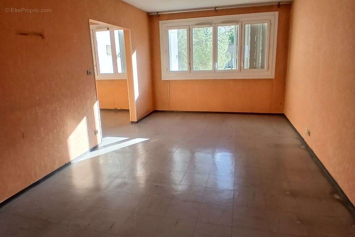 Appartement à MARSEILLE-10E