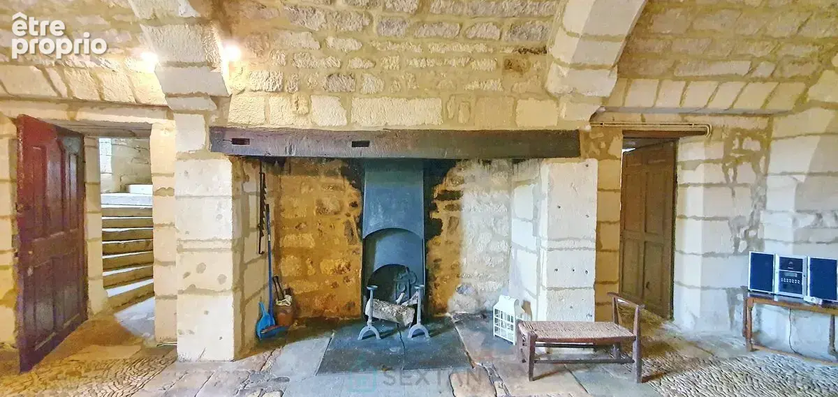 Corps de logis d'exception  Ancien château des XIII? & XV? siècles  Saint Pompon (25 km de Sarlat) - photo 6