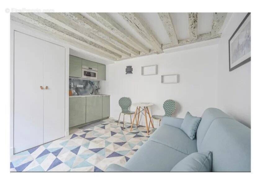 Appartement à PARIS-3E