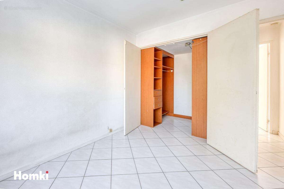 A vendre ! Appartement T3 de 67 m² - terrasse - à Toulon 83000, Avenue Edouard Latil - Aguillon - 83000 Toulon - photo 9