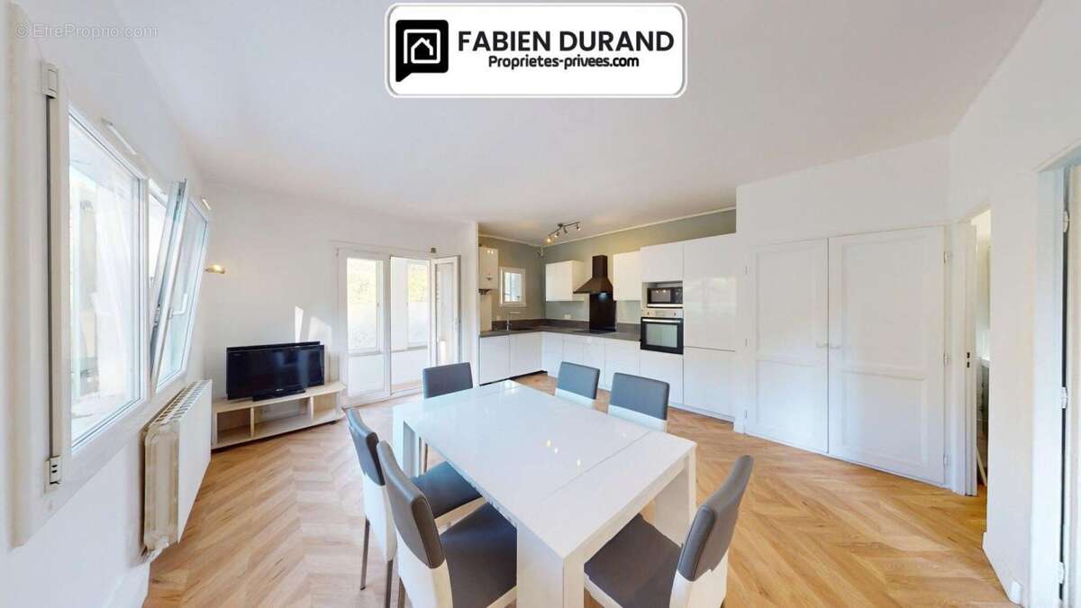 Appartement à VILLENEUVE-LOUBET