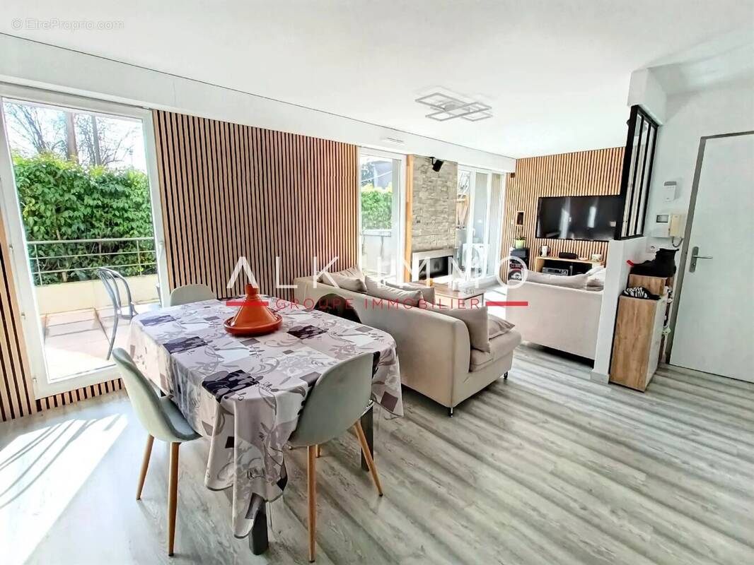 Appartement à VILLE-LA-GRAND