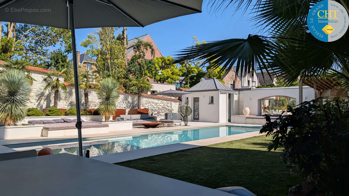 Villa de 250m2 à acheter avec 8 pièces à Rennes - photo 8