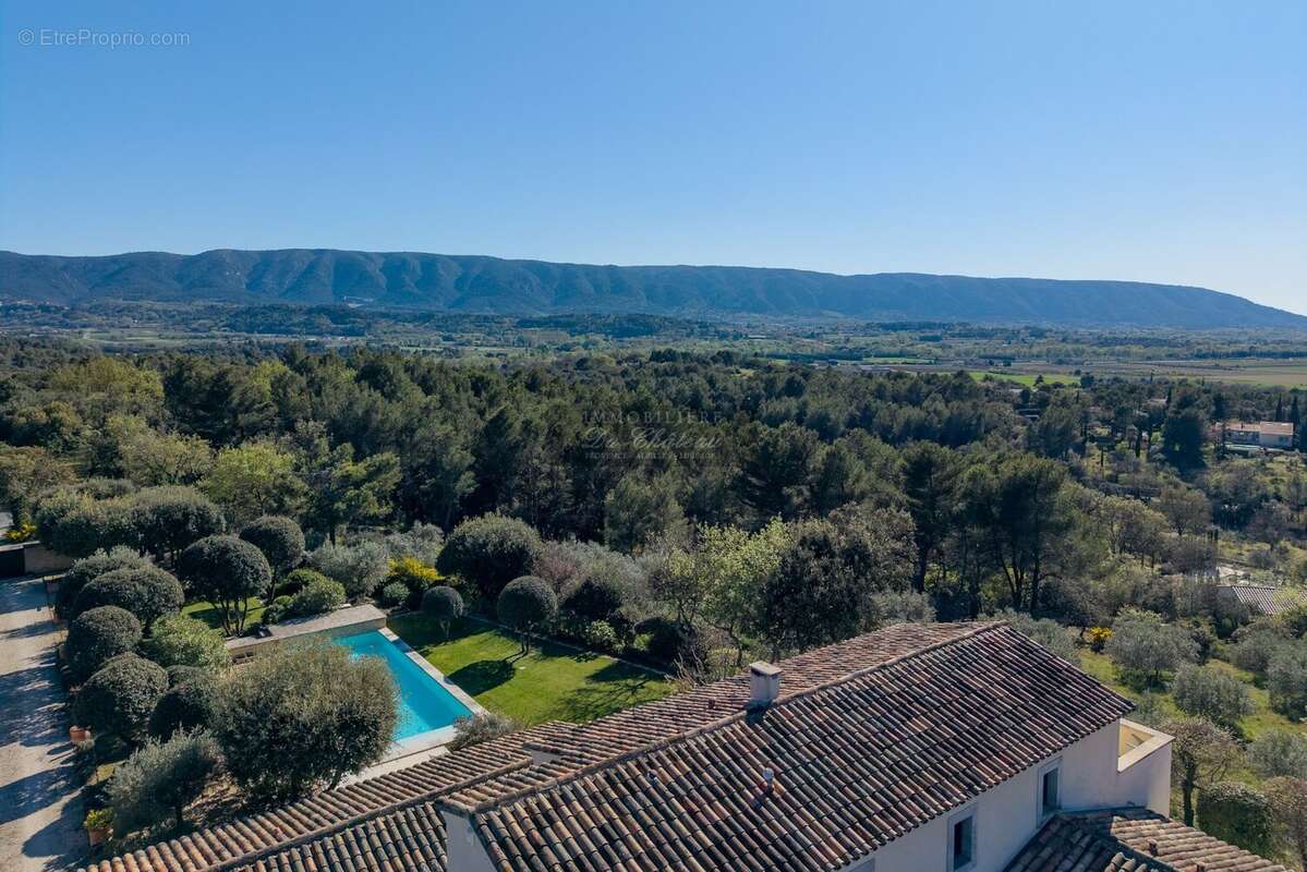 Maison à GORDES
