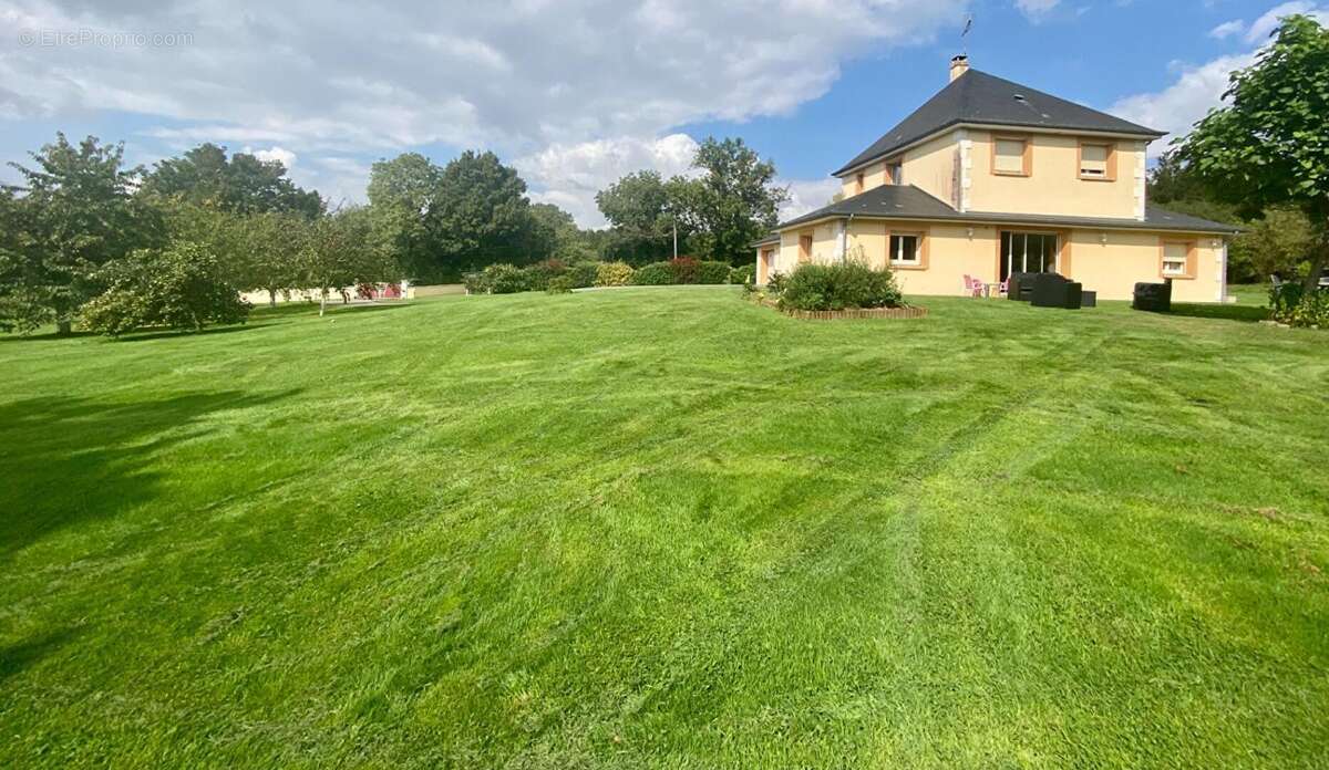 Maison à PONT-L&#039;EVEQUE
