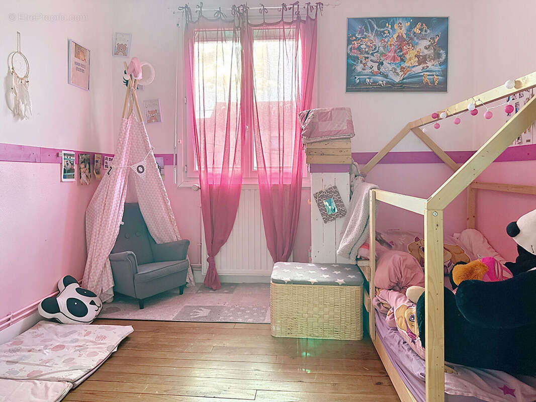 Maison à EQUEURDREVILLE-HAINNEVILLE