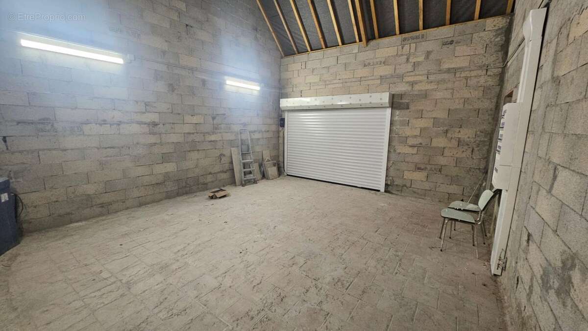 Houdan et N12 proche / Maison rénovée 210 m2 / 5 chambres + dépendances - photo 18