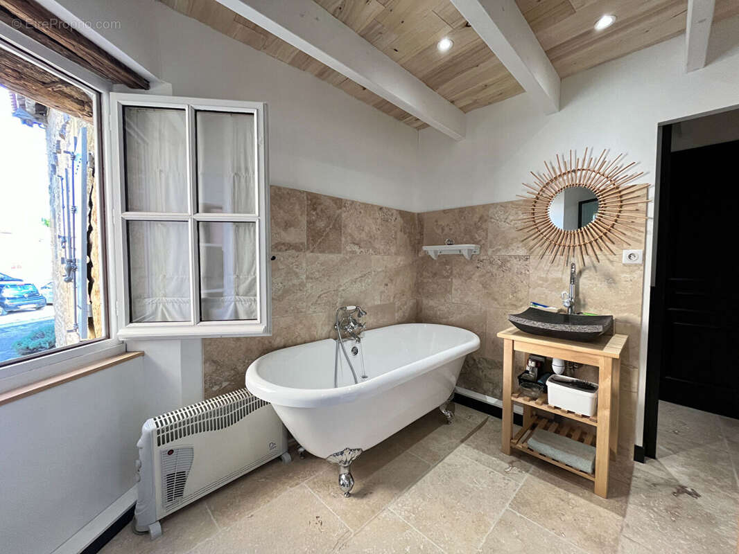 Maison à BEAUMONT-DU-PERIGORD