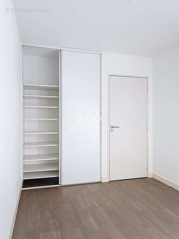 Appartement à NEUVILLE-SUR-SAONE