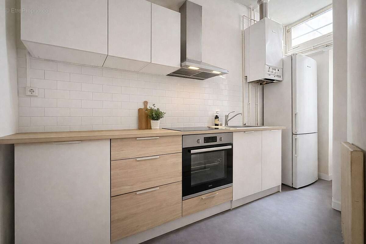 Appartement à PARIS-14E