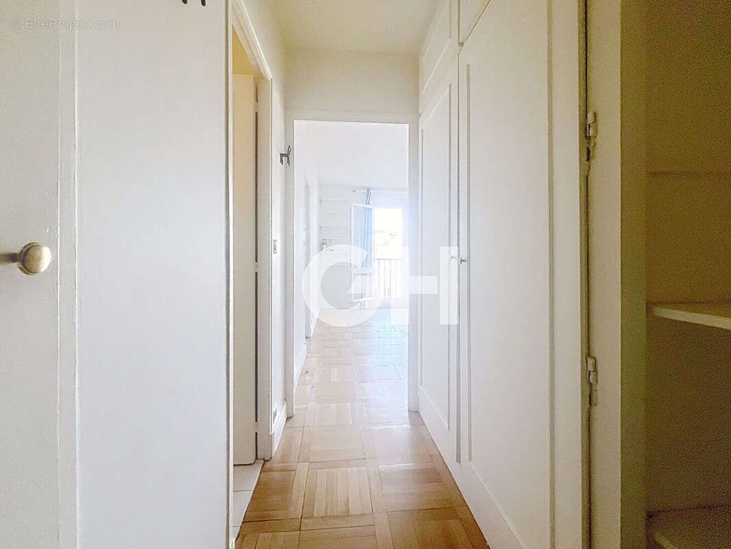 Appartement à PARIS-11E