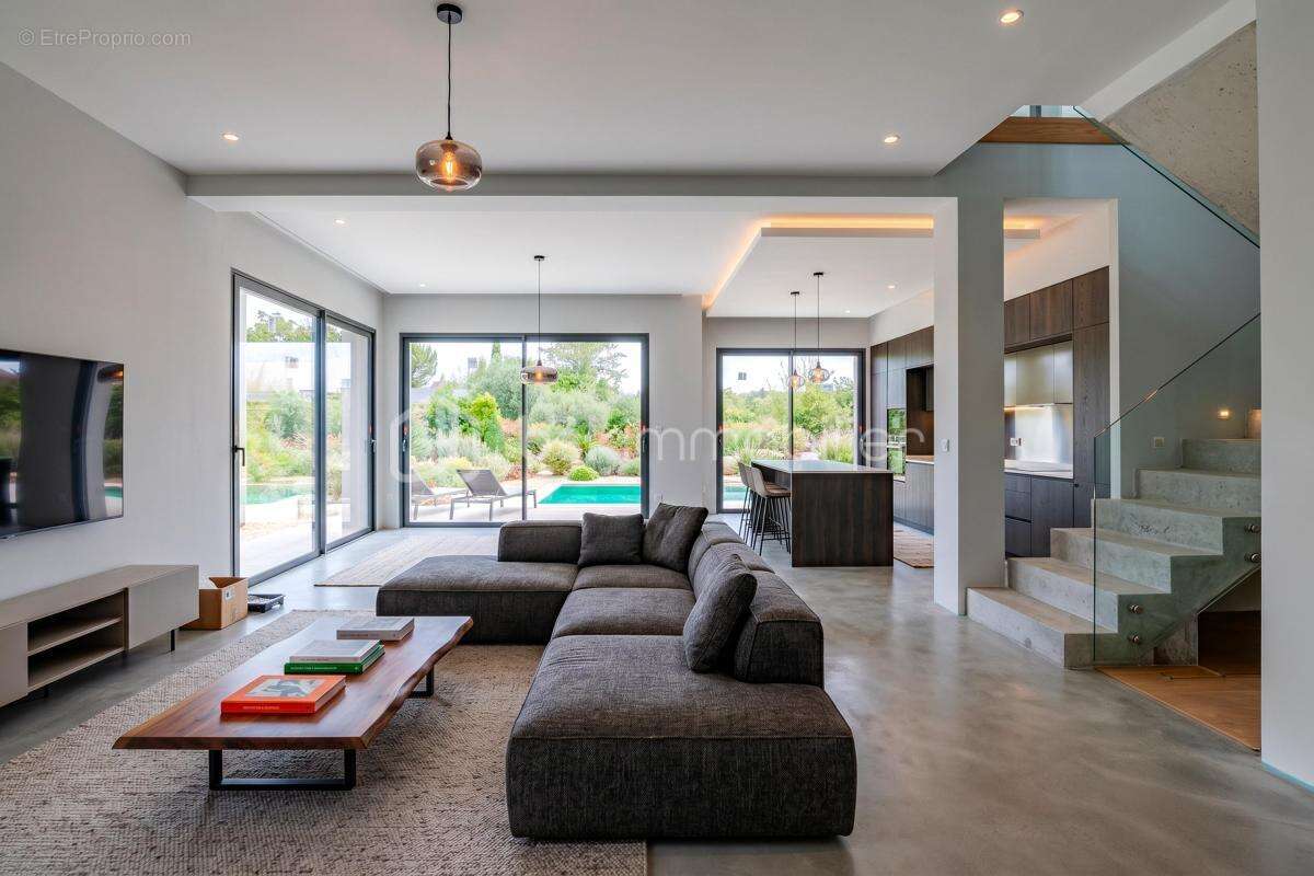 Maison contemporaine neuve de 135 m² - photo 2