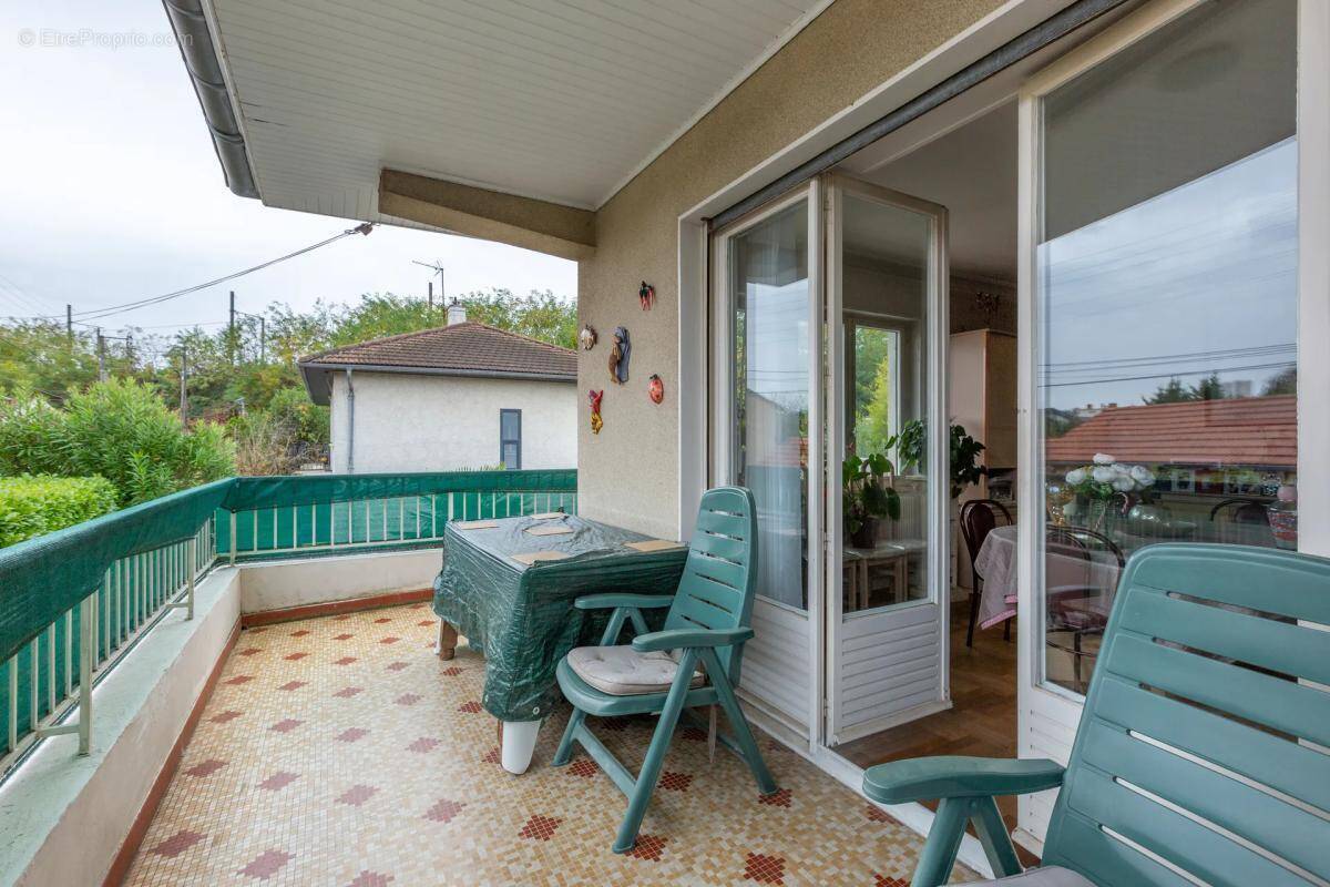 Maison à TASSIN-LA-DEMI-LUNE