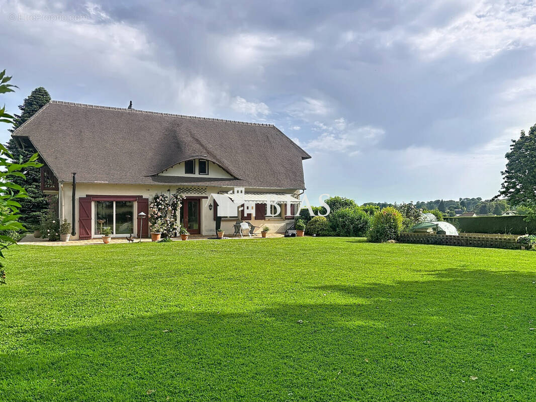 Maison à FOUQUEVILLE
