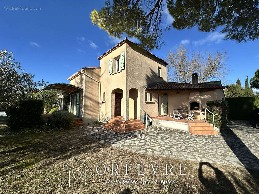 Maison à SAINT-SERIES