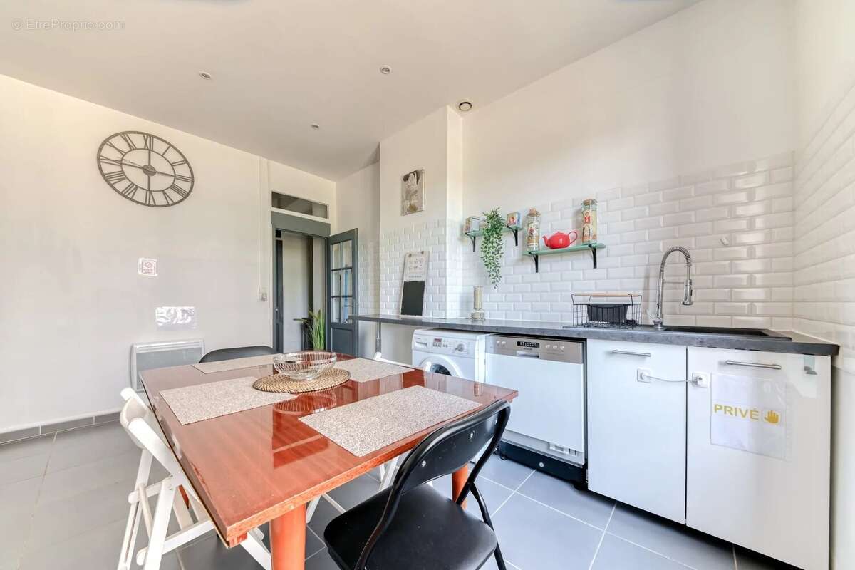 T2 bis villeurbanne – 45,47 m² – rénové – cachet de l’ancien - photo 6