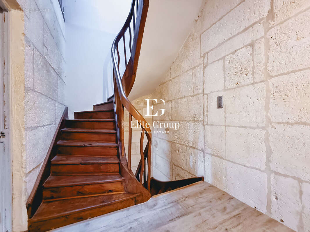 Maison à CHATEAUNEUF-SUR-CHARENTE