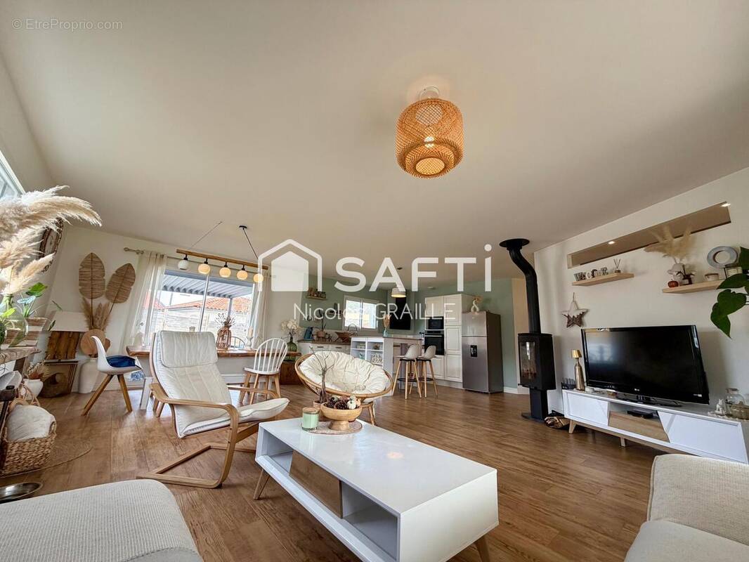 Photo 1 - Maison à AGUESSAC