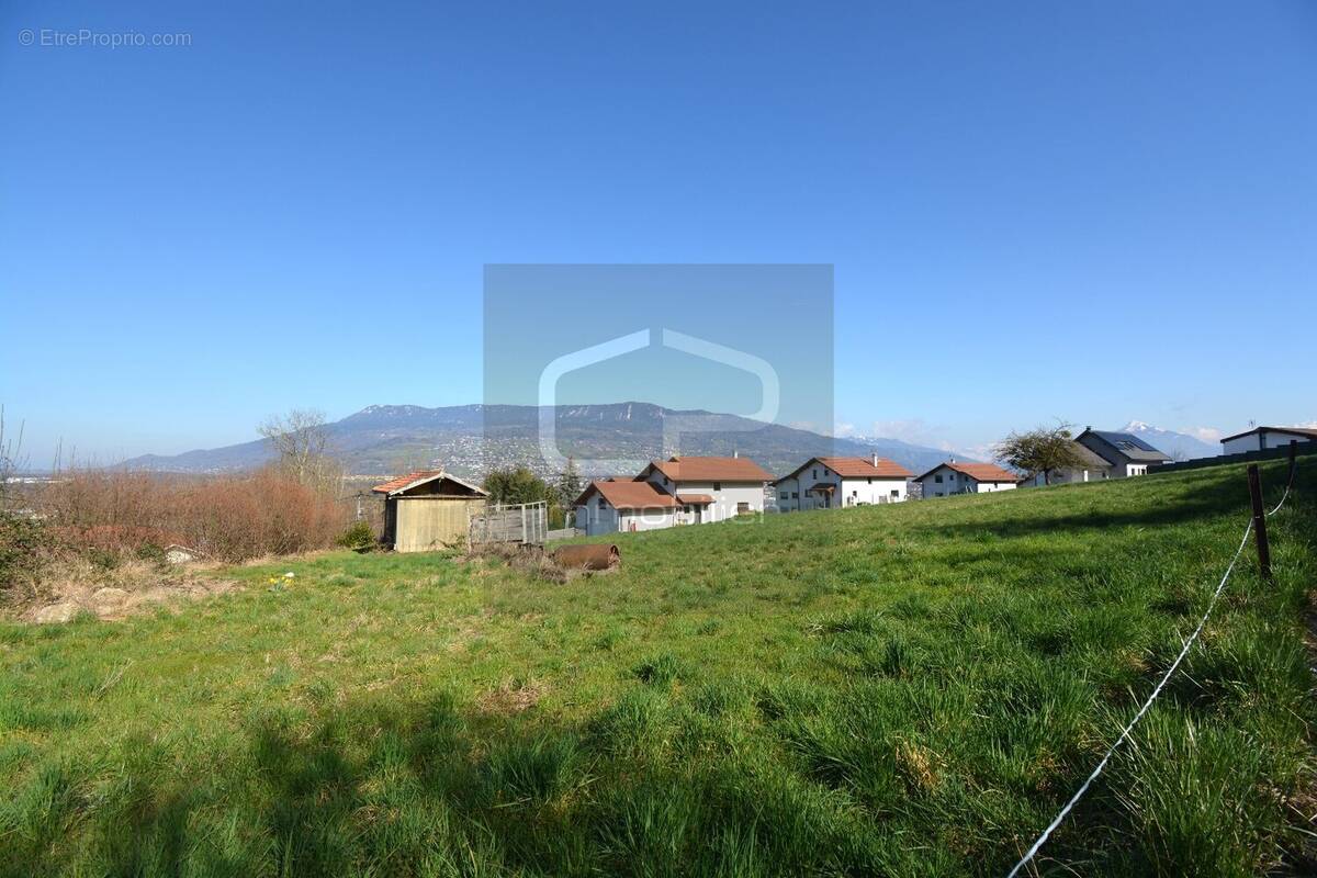 Appartement à VETRAZ-MONTHOUX