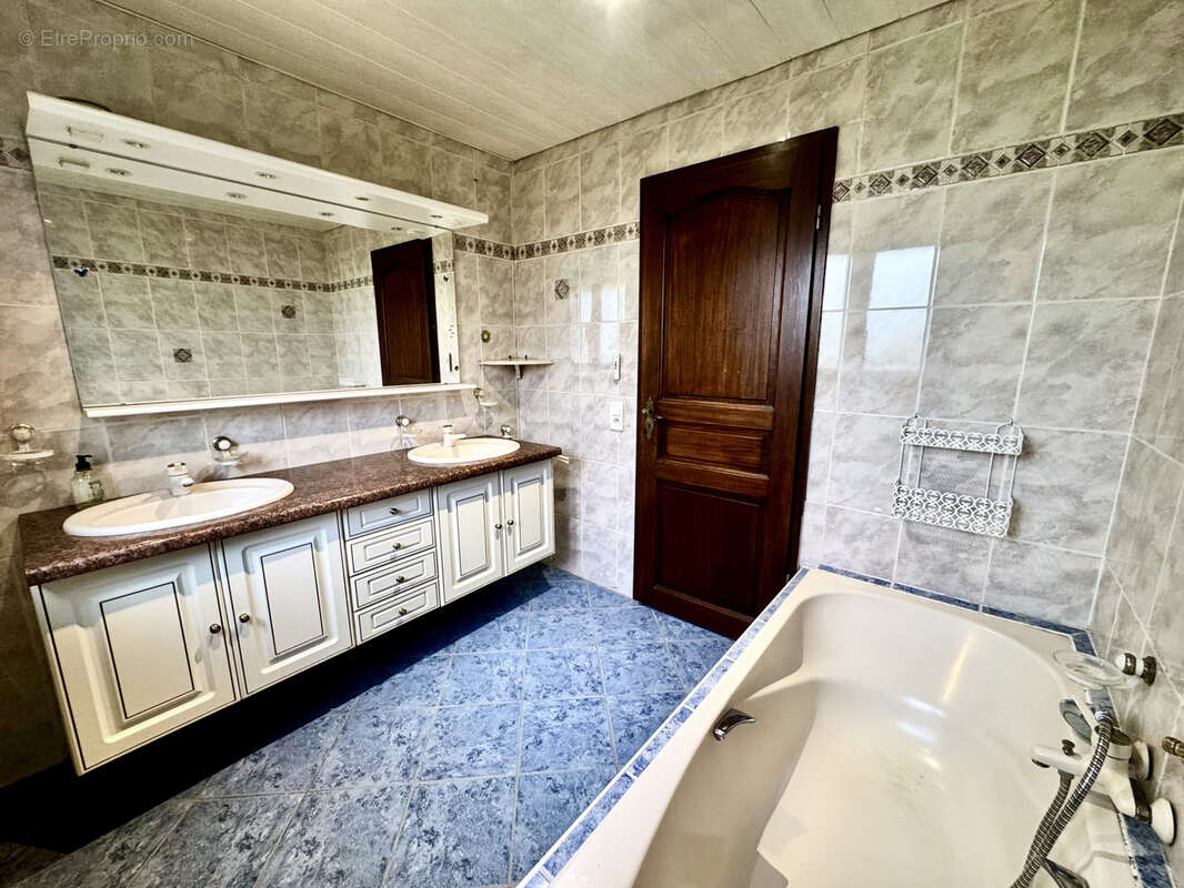 Maison à HOMBOURG-HAUT