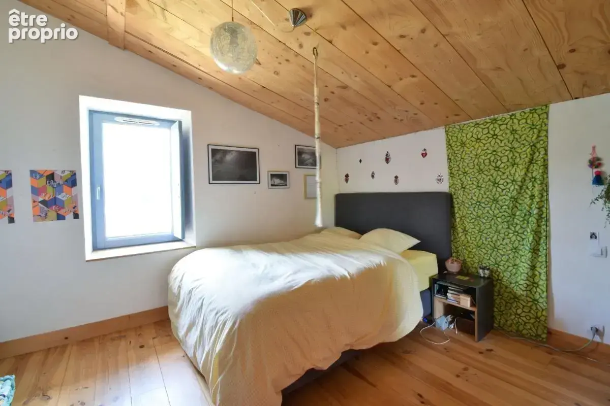 EXCLUSIVITE / Très belle maison avec dépendances et terrain / 63160 Glaine Montaigut - photo 18