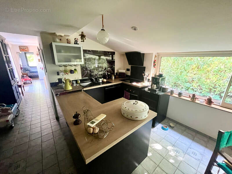 Maison à SAINTE-RADEGONDE-DES-NOYERS