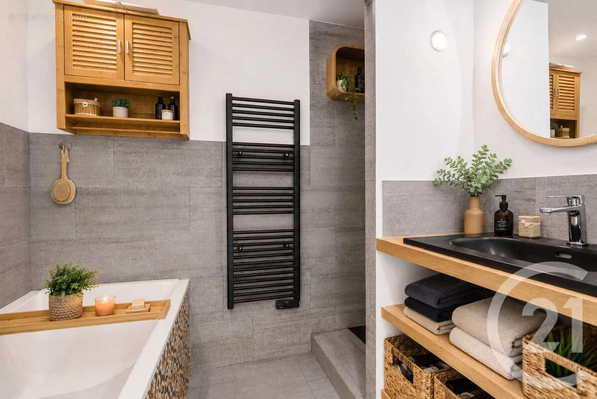 Appartement 62 m² à Nice  - photo 9