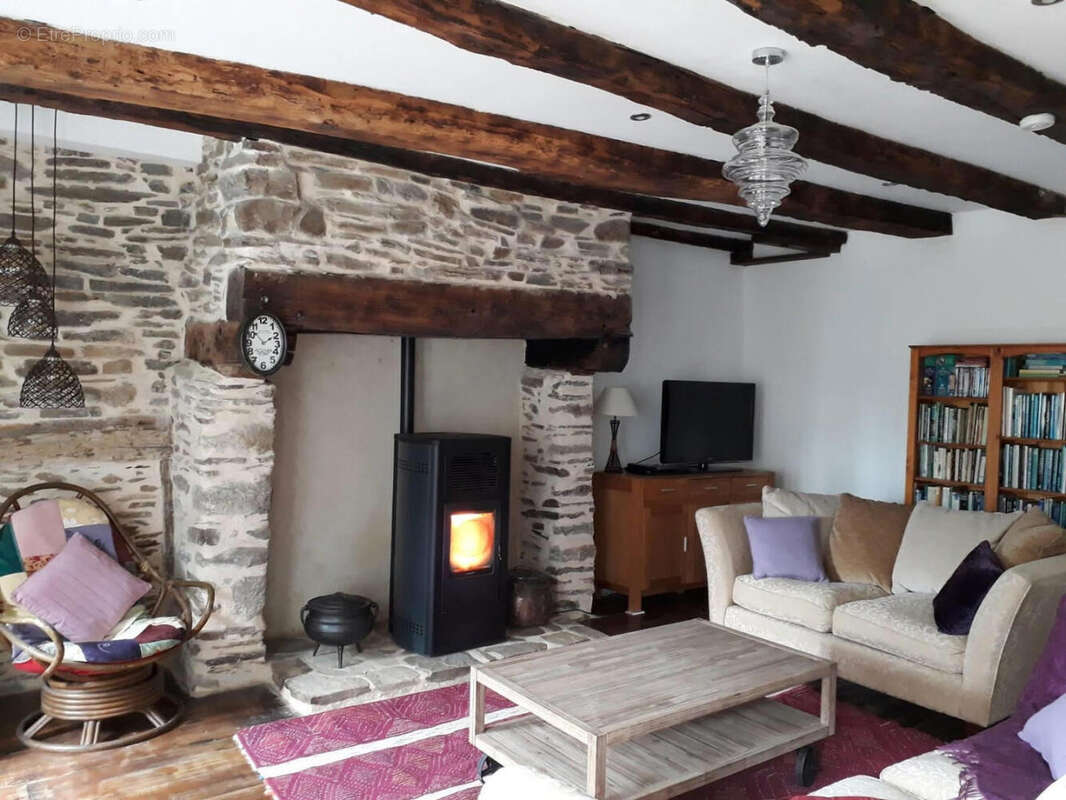 gite sejour - Maison à SAINT-SAUD-LACOUSSIERE