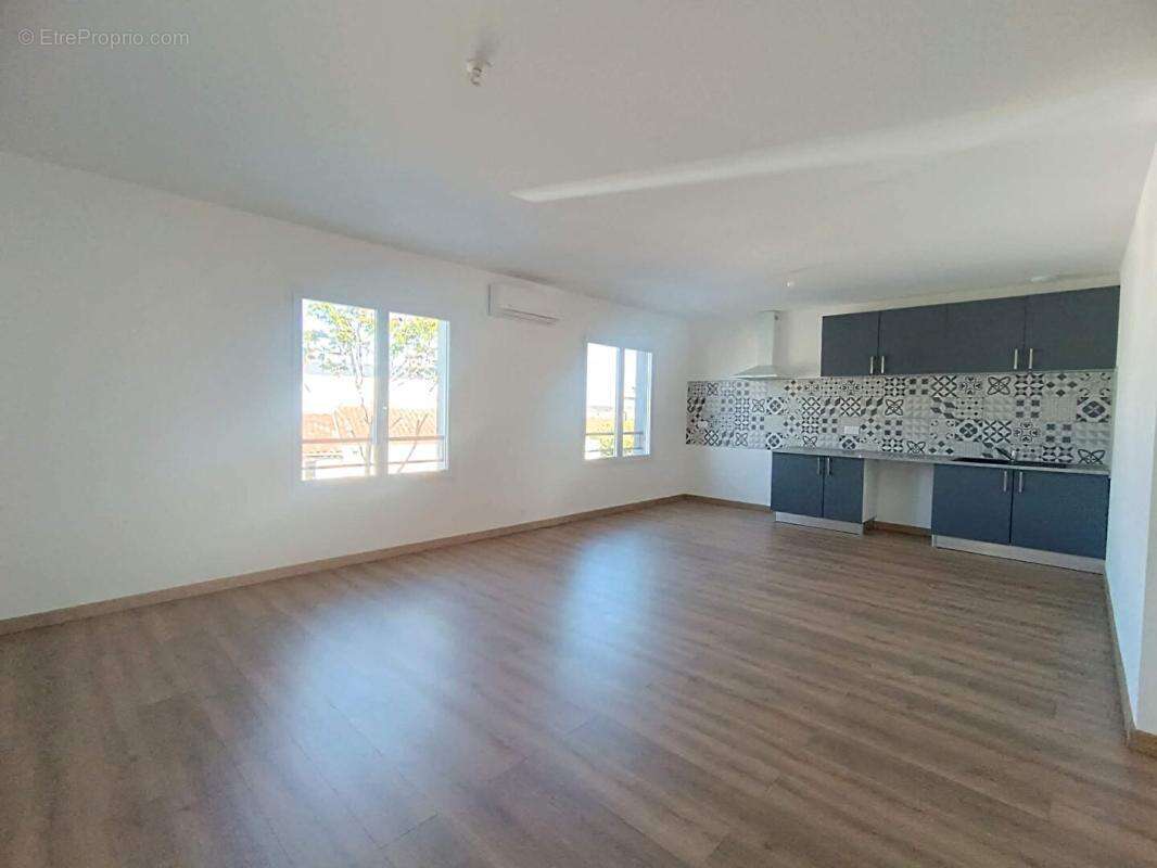 Appartement Istres 4 pièce(s) 101 m2 ET Terrasse - photo 4