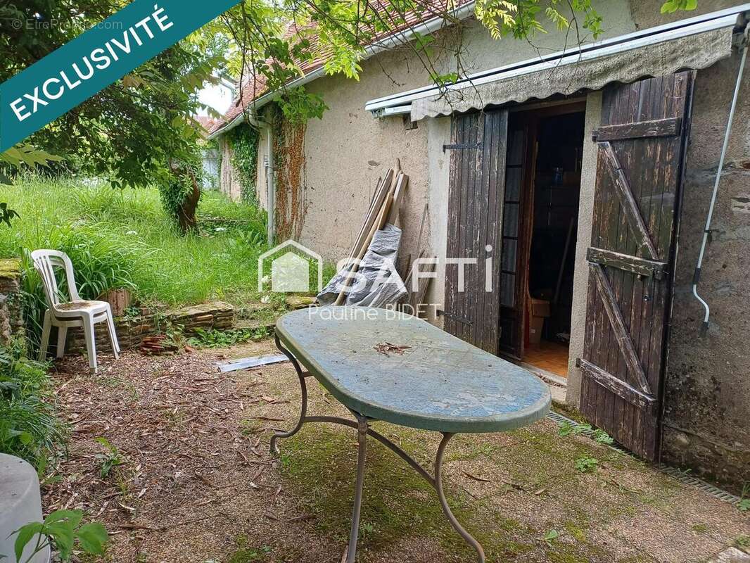 Maison 94 m² à Lalizolle  - photo 8