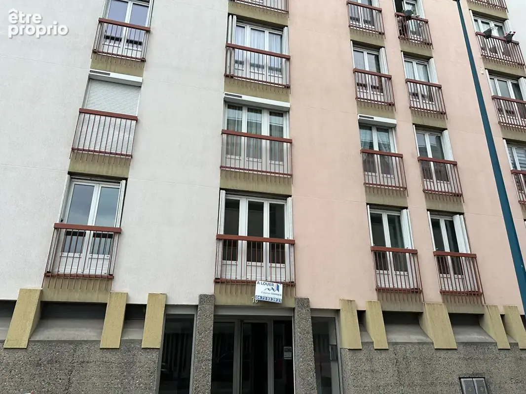 Clermont Ferrand les salinsT3 pièce(s) 66.77 m2, vue , parking, asc, 2 chambres rénové, 138000€ FAI - photo 6