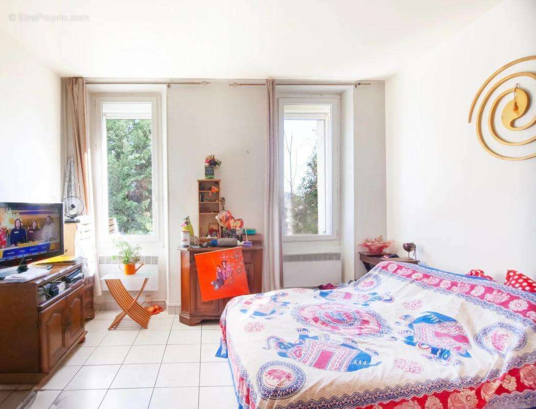 Appartement à MARSEILLE-3E