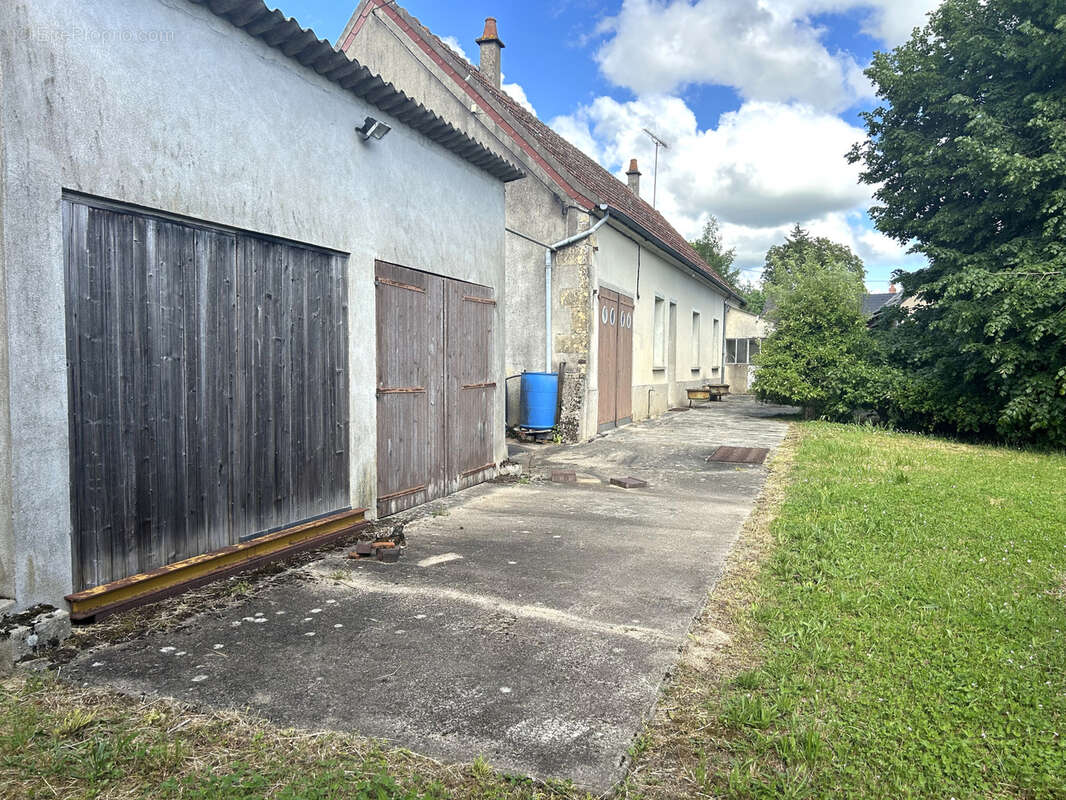 Deux habitations entre guerigny et premery - photo 4
