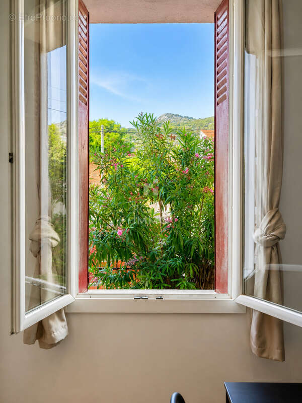Toulon saint-anne - studio rénové idéal investissement locatif - photo 5